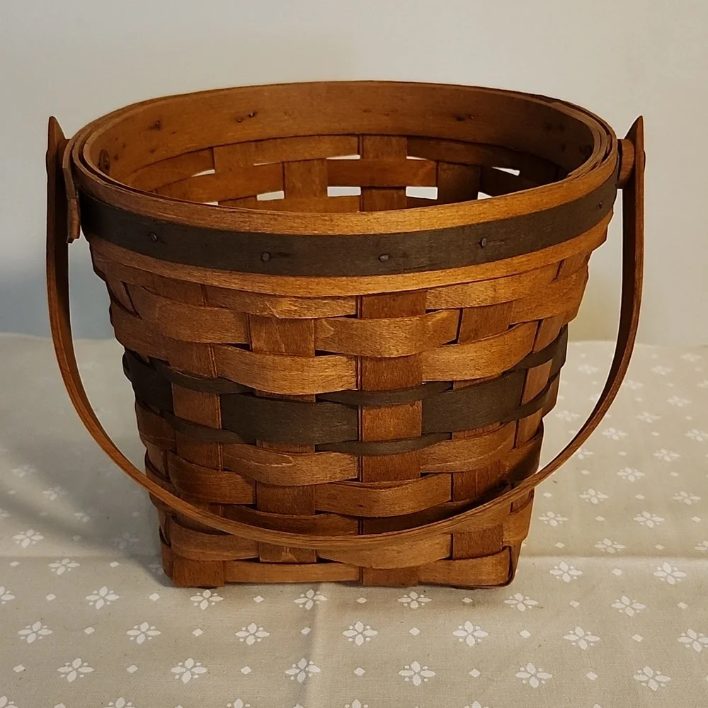 Longaberger Poinsttia Christmas Collection Basket